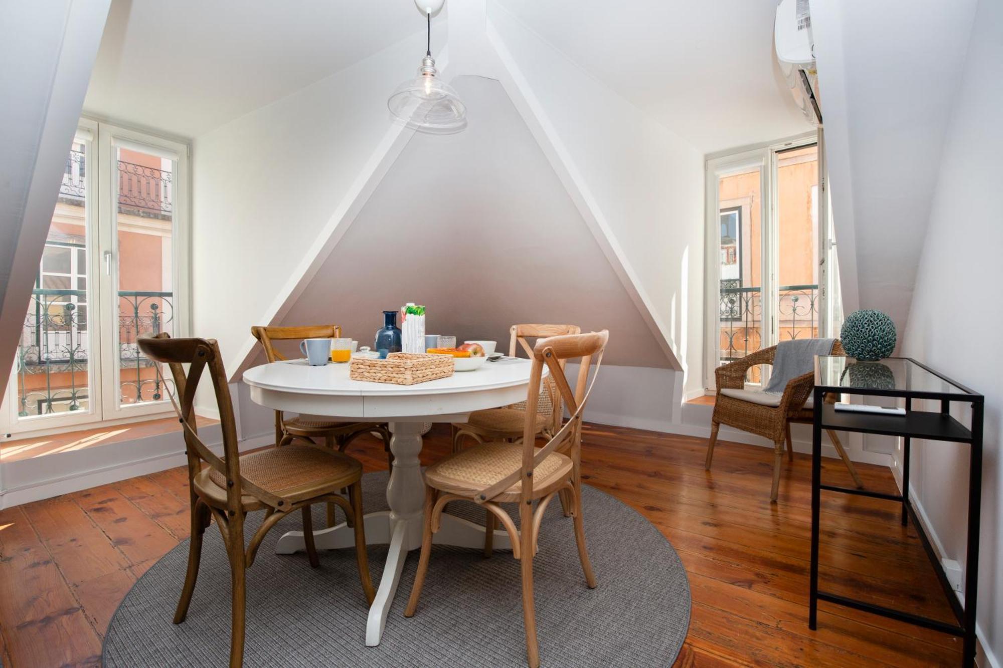 Live Like A Local @ Casa Da Esquina - Wifi & A/C Apartment ลิสบอน ภายนอก รูปภาพ