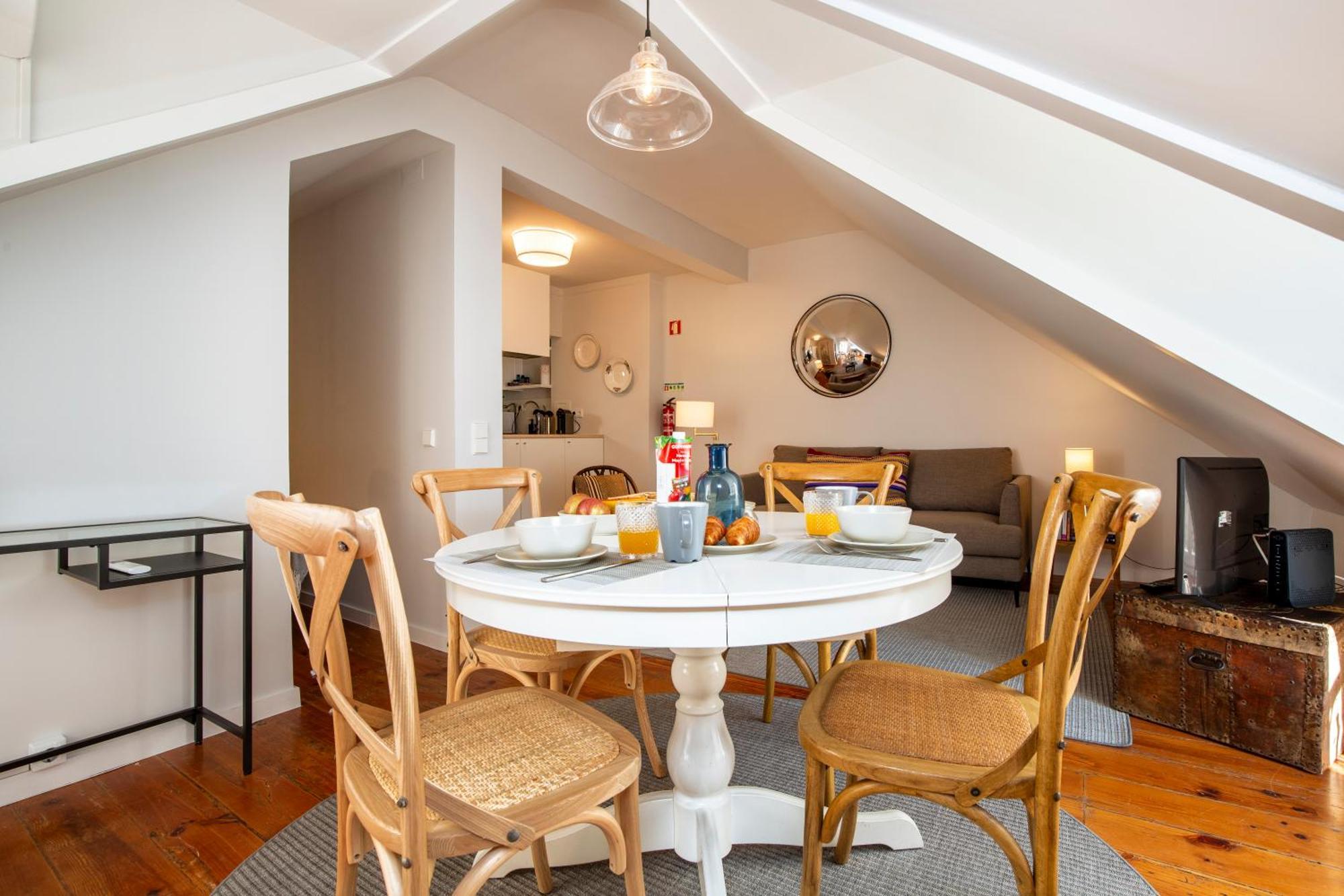 Live Like A Local @ Casa Da Esquina - Wifi & A/C Apartment ลิสบอน ภายนอก รูปภาพ