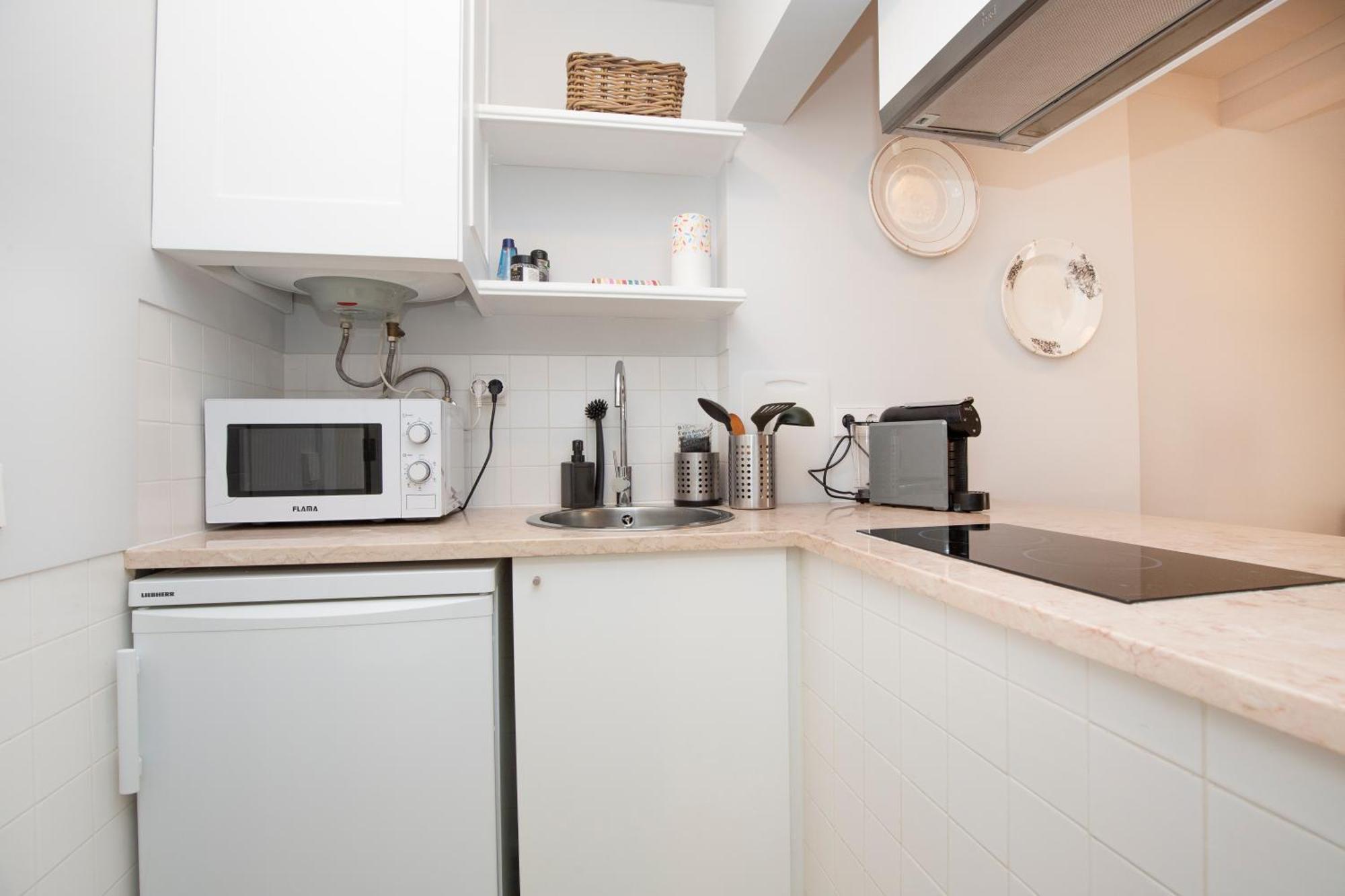 Live Like A Local @ Casa Da Esquina - Wifi & A/C Apartment ลิสบอน ภายนอก รูปภาพ