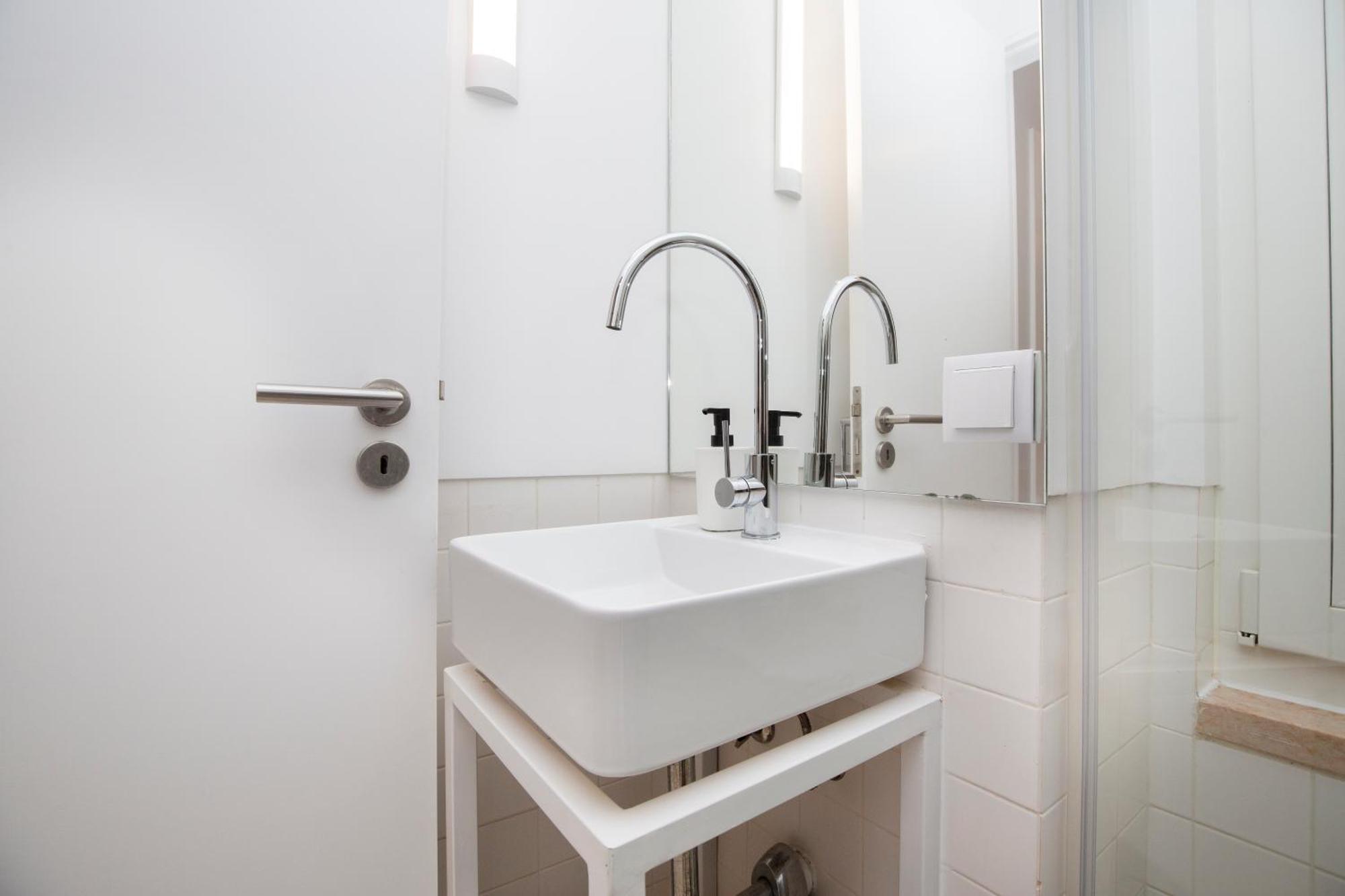 Live Like A Local @ Casa Da Esquina - Wifi & A/C Apartment ลิสบอน ภายนอก รูปภาพ